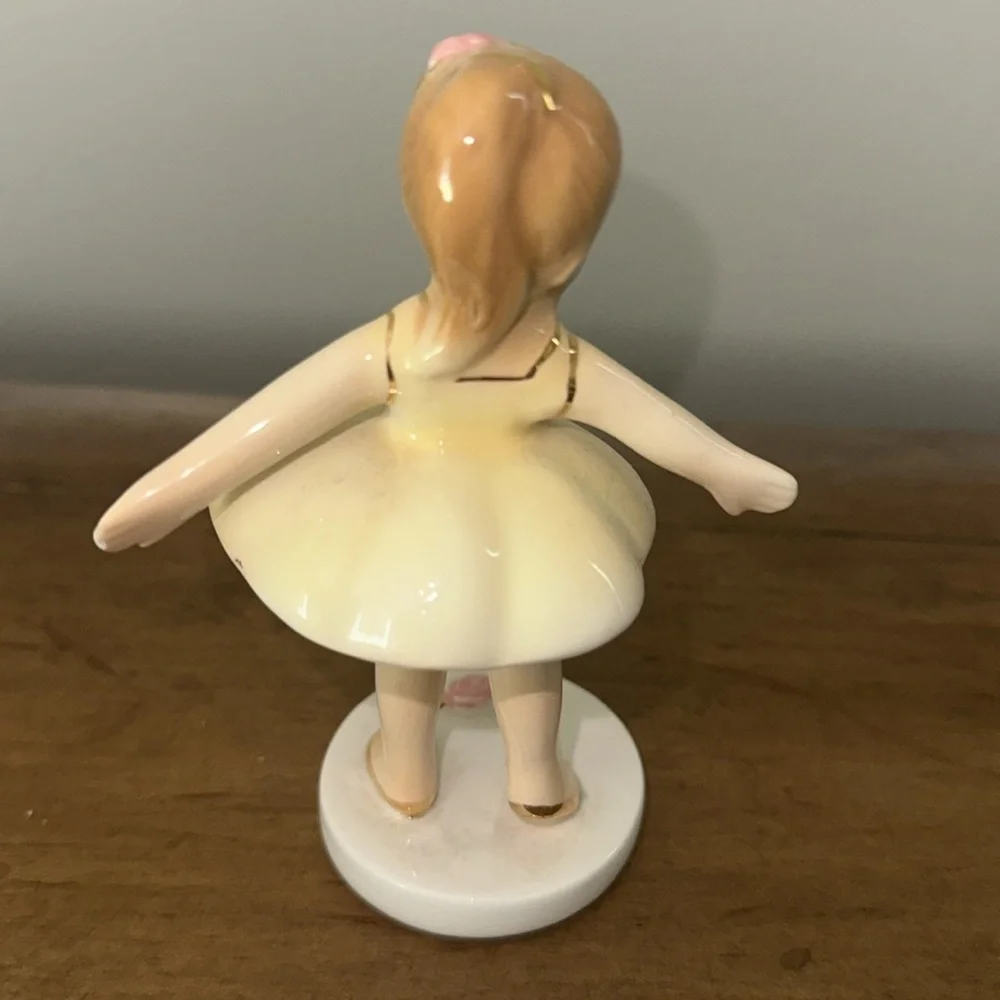 Josef Originals Dakin Ballerina Tutu Girl Figurine